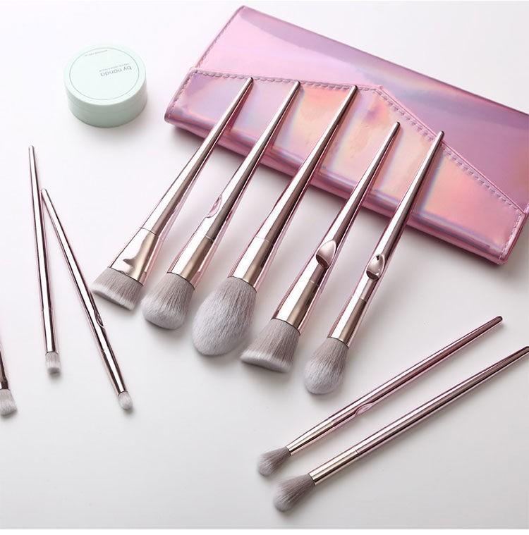 Makeup brush Makeup brush